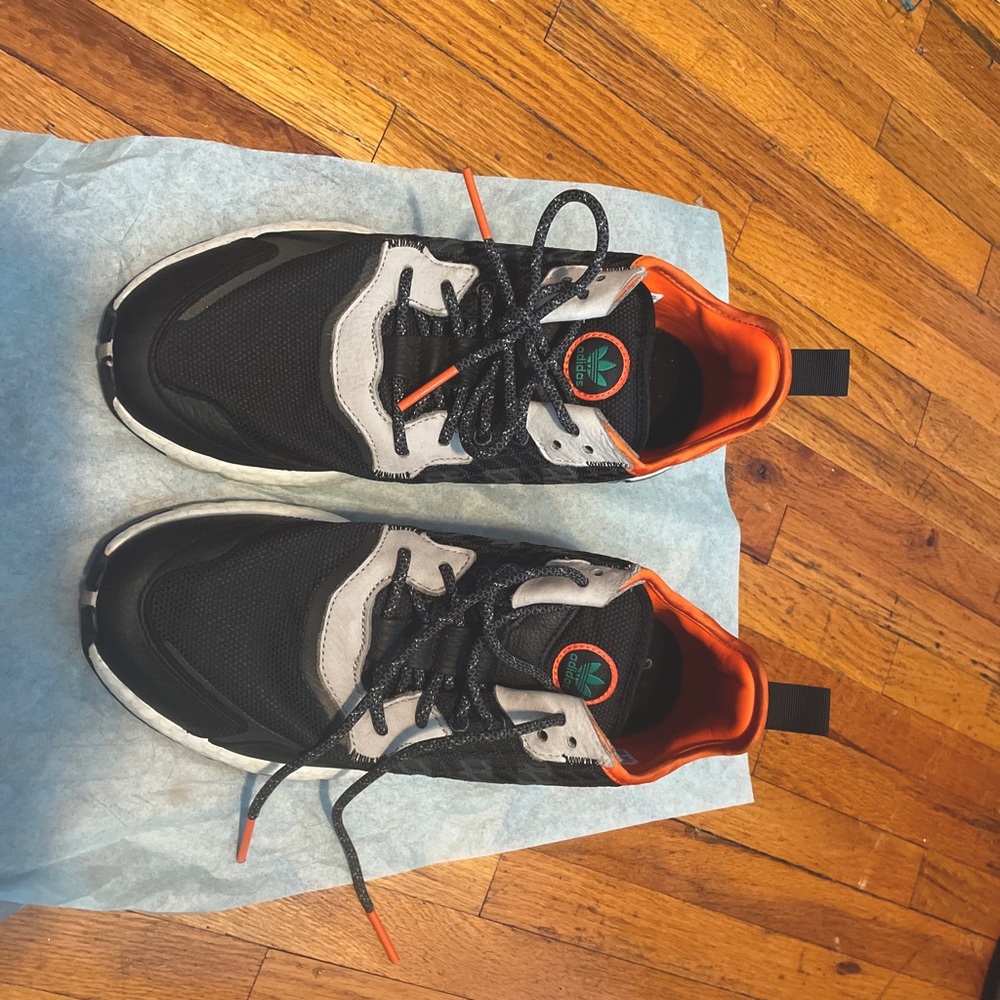 Adidas size 10 men’s night jogger